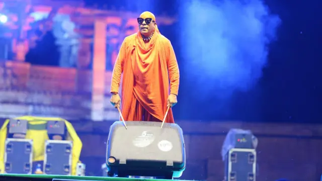 రామప్ప ఆలయం వద్ద శివమణి ప్రదర్శన