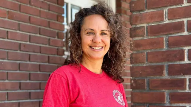 એડેલ વોકર આજીવન રિપબ્લિકનને ટેકો આપતા આવ્યાં છે