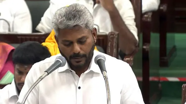 விஜய் அரசின் முதல் பட்ஜெட் விவரம் நேரலை