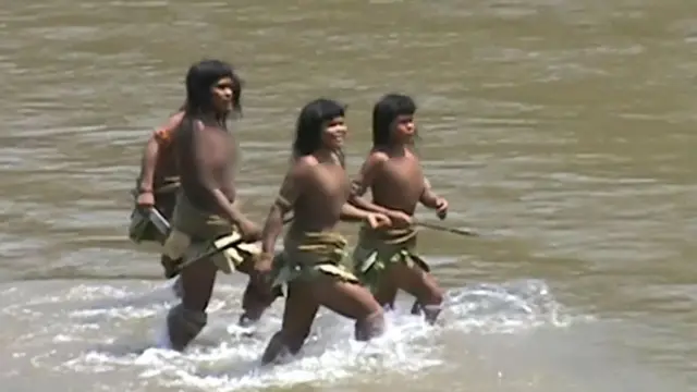 أفراد من شعب ماشكو بيرو