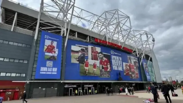 युसूफ को स्टेडियम से कुरान की एक प्रति मिली थी. 