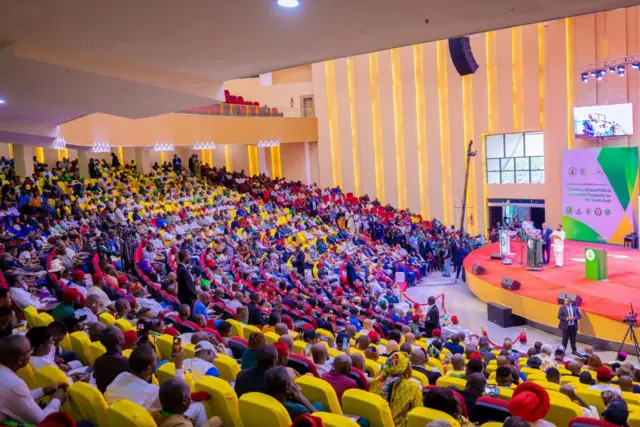 Ndị mmadụ gbakọrọ maka mmalite ọrụ “mmepe Alaigbo” nke SEDC chịkọbara