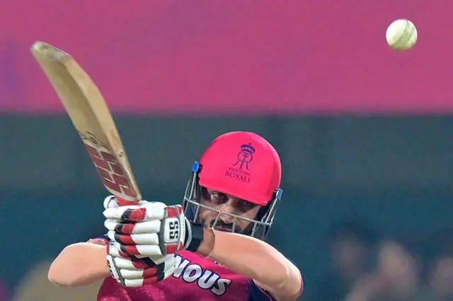 शुभम दुबे