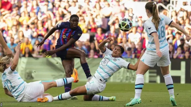 5 ግዜ ብሉጽቲ ተጻዋቲት ኩዕሶ እግሪ ደቂ ኣንስትዮ ኣፍሪቃ ተባሂላ ተመሪጻ