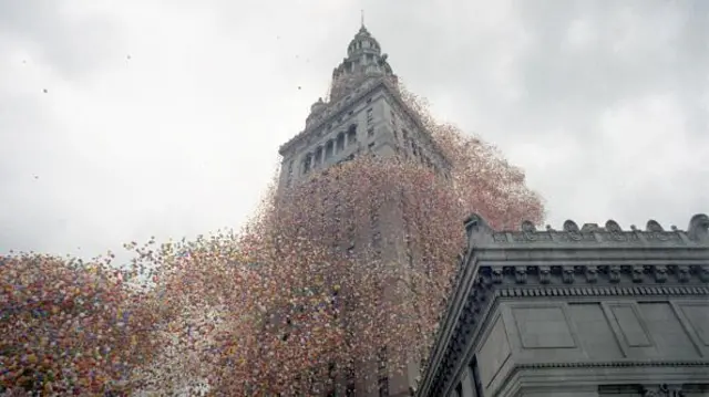 Centenasb betanobalão pertob betanoedifício histórico