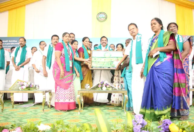 பழனிசாமிக்கு நடந்த பாராட்டு விழா