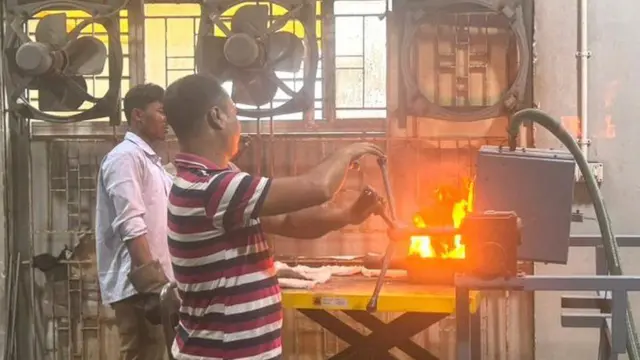 గోల్డ్ రిఫైనరీ