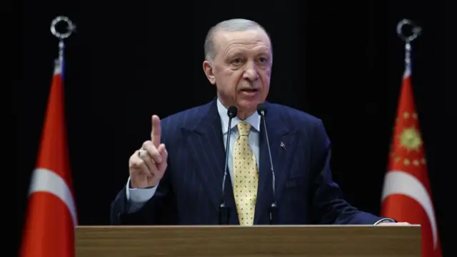 Erdoğan konuşmasında özele seslendi. 