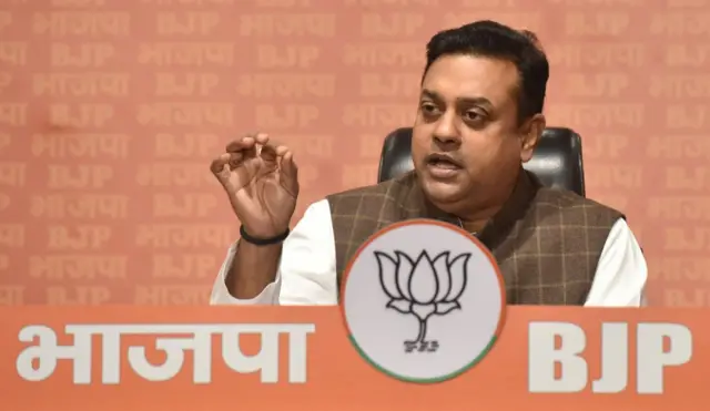 sambit patra, BJP, rahul gandhi. સંબિત પાત્રા, બીબીસી ગુજરાતી, રાહુલ ગાંધી, ભાજપ, સંસદ