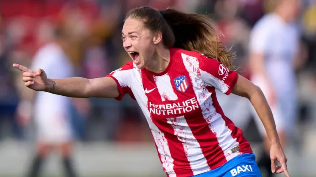 Estefanía Banini comemorando um gol pelo Atléticozebet websiteMadrid.