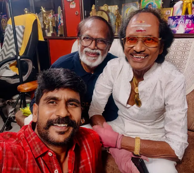 இசையமைப்பாளர்கள் கங்கை அமரன், கணேஷ் மற்றும்அவரின் மகன் நடிகர் ஶ்ரீ 