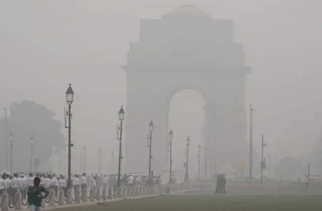 انڈیا گیٹ کا منظر