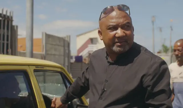 Ọrụ ya bụ ikpe udo n'ọgụ ndị omempụ iji kwụsị ime ihe ike a na igbu ọchụ, nke ahịa ọgwụ na-enye ego na-akpata.