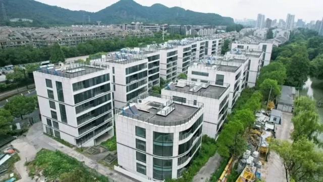 ریئل سٹیٹ تعمیر