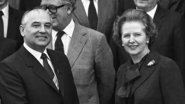 Margaret Tatcher akkaan dinqisiifatte