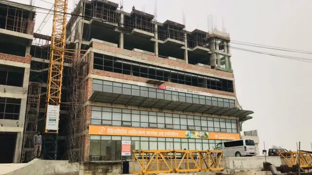 Xunuk mushukning porno surati