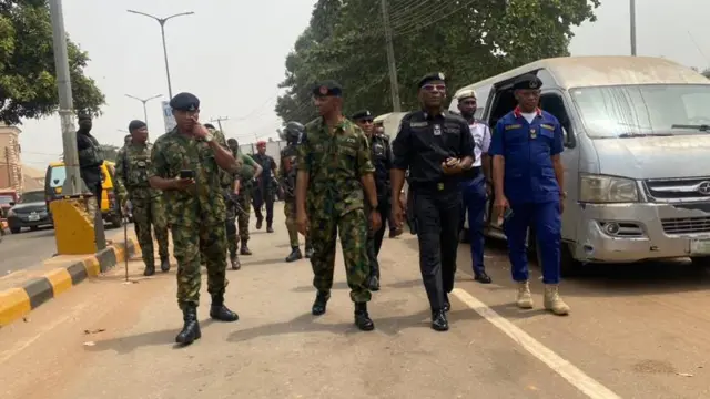 Ndị ọrụ nchekwa 