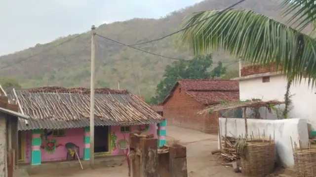 ஒடிஷா, தொழிலாளர், பழங்குடி