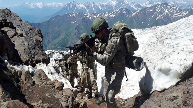 Tropas turcas patrulhando o norte do Iraqueluva bet afiliados2019,luva bet afiliadosum exercício para reprimir as unidades do PKK na área