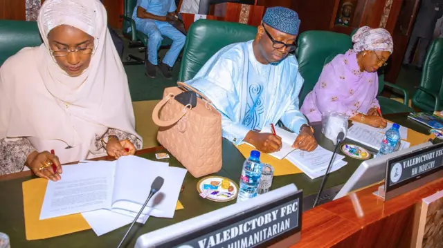 Aworan awọn Minisita aarẹ Buhari