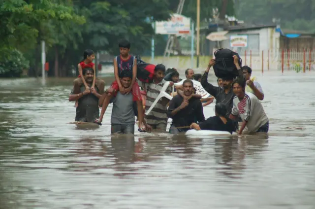સુરત પૂર