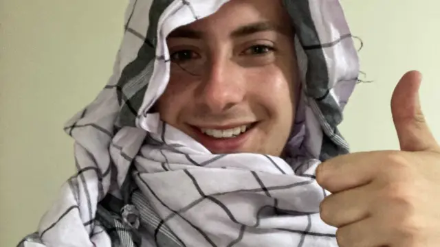 "Tehlikeli" ülkelere seyahatler yapan Miles Routledge da Taliban'ın elinde.