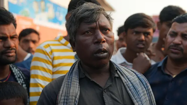 जोगिंदर भुइया, आयरन प्लांट में हुई घटना के चश्मदीद है. 