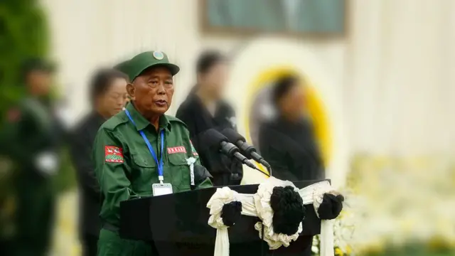 ဦးကျောက်ကော်အမ်း