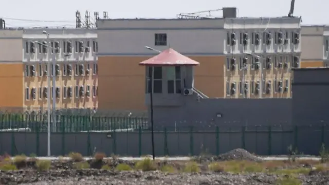 China dey accused of detaining up to one million Uyghurs and oda Muslims for detention camps for Xinjiang