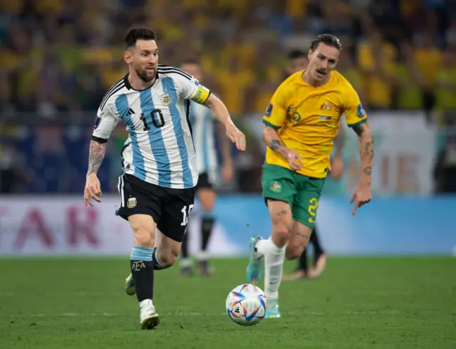 ৩৫ বছর বয়সী মেসির এই খেলাকে ‘মাস্টারক্লাস’ বলছেন বিবিসির শ্যামুন হাফেজ