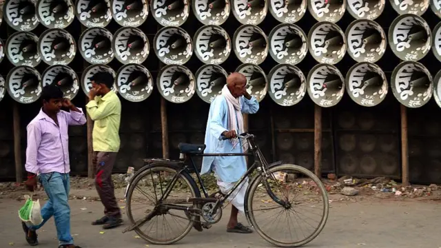 પ્રતીકાત્મક તસવીર