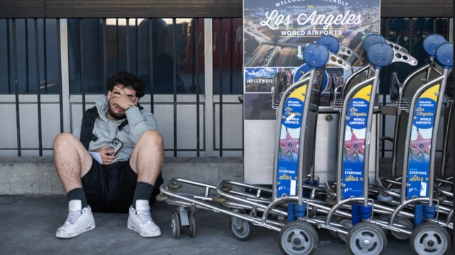 అమెరికన్ విమానాశ్రయాలు, విమానాల రాకపోకలు, షట్‌డౌన్, ఎయిర్ ట్రాఫిక్ కంట్రోల్