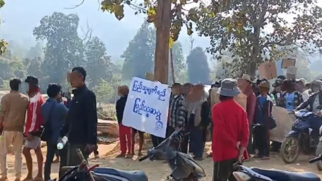 ဗန်းမောက်တောင်ပိုင်းက ဒေသခံတွေ NUG ကို ဆန္ဒပြ