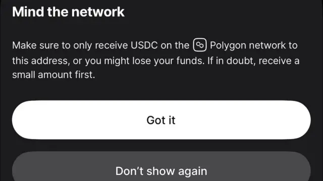Revolut 向客户提供的警告截图，确保他们使用“Polygon”网路存入USDC。