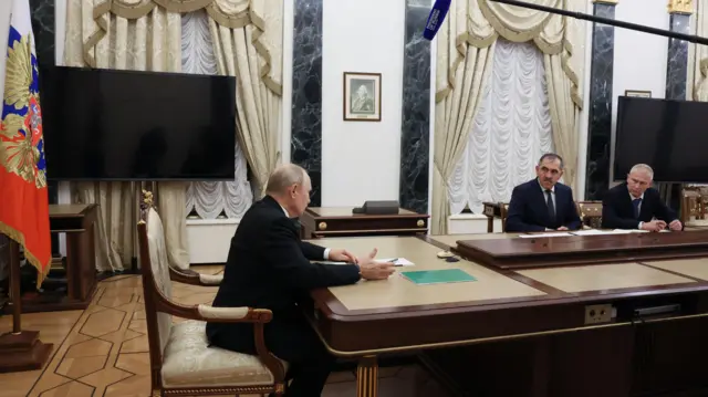 بوتين وتروشيف