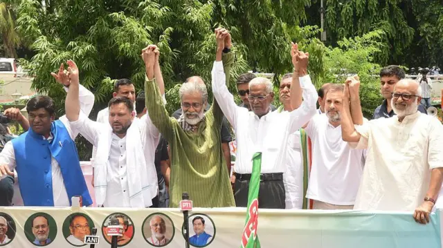 तेजस्वी यादव