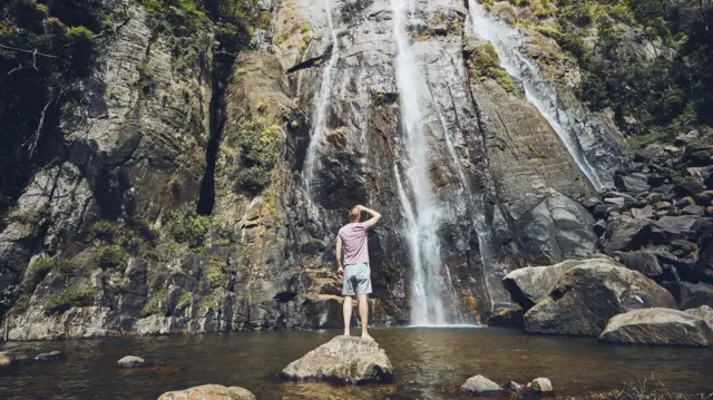 Bambarakanda Waterfall