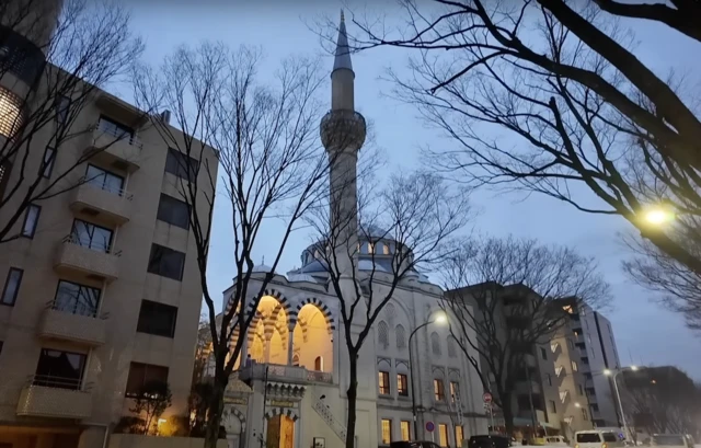 Токионинг Жомеъ масжиди.