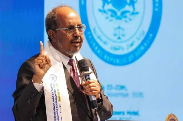 Madaxweyne Xasan oo hadal ka jeedinayay Shirweynaha 1-aad ee Bahda Cadaaladda Soomaaliya