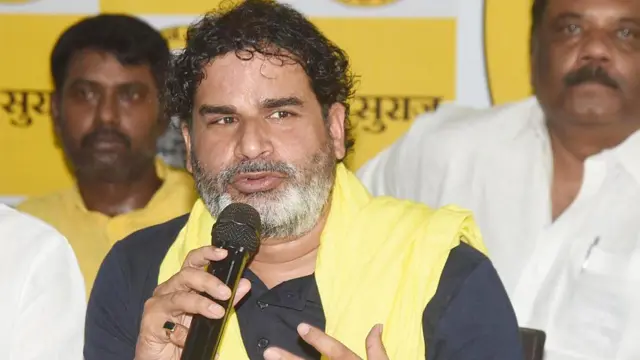 बिहार में विधानसभा चुनाव 2025 में प्रचार अभियान के दौरान प्रशांत किशोर 