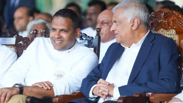 "ශ්රී ලංකාව ඉන්දියාවේ ම කොටසක්" බව පිළිගනිමින් ඉන්දියාවේ මුම්බායි නගරයේදී පැවති ව්යාපාරික හා ව්යවසායක හමුවකදී කැබිනට් අමාත්යවරයෙකු වන හරින් ප්රනාන්දු කළ ප්රකාශය සම්බන්ධයෙන් දැඩි විරෝධයක් එල්ල වෙමින් පවතී.