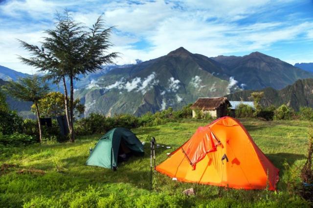 Acampamentoloteriasbrregião montanhosa