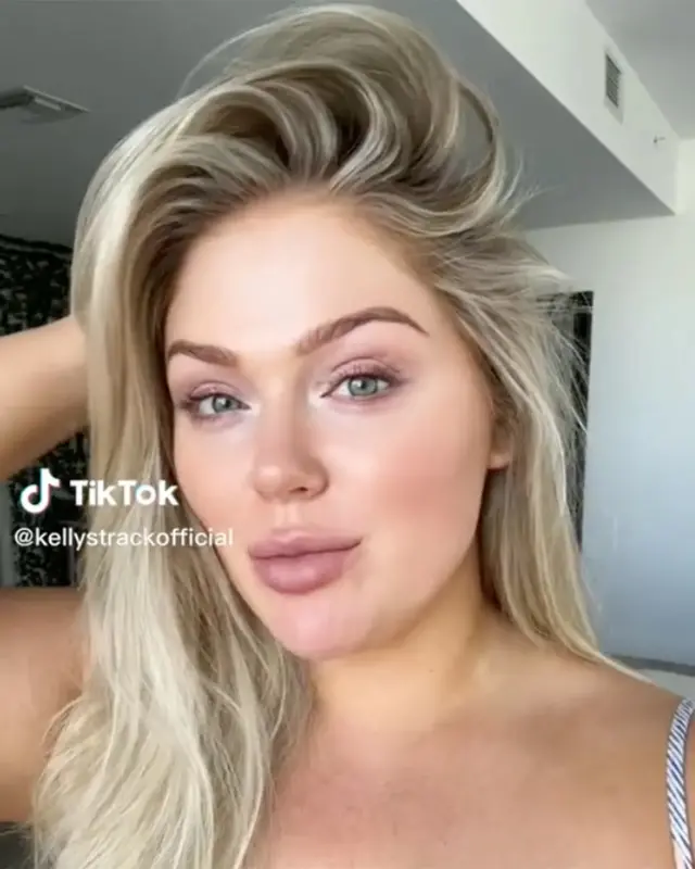 ٹک ٹاک صارف کیلی، جو میک اپ انفلونسر ہیں، ہمیں یہ بتانے کی کوشش کرتی ہیں کہ ایک فلٹر ان کی ظاہری شکل کیسے تبدیل کر دیتا ہے