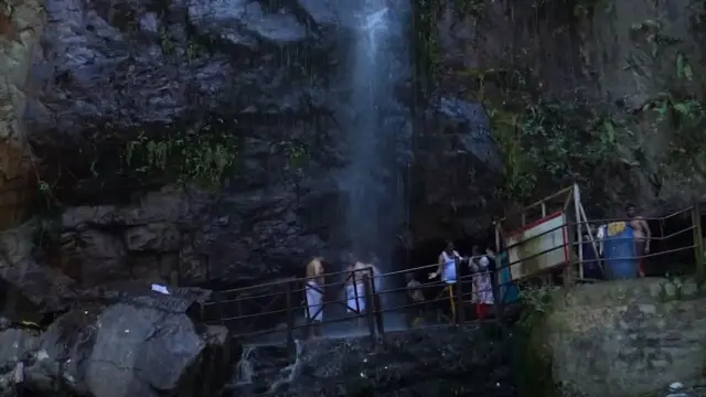 கோணா அருவி