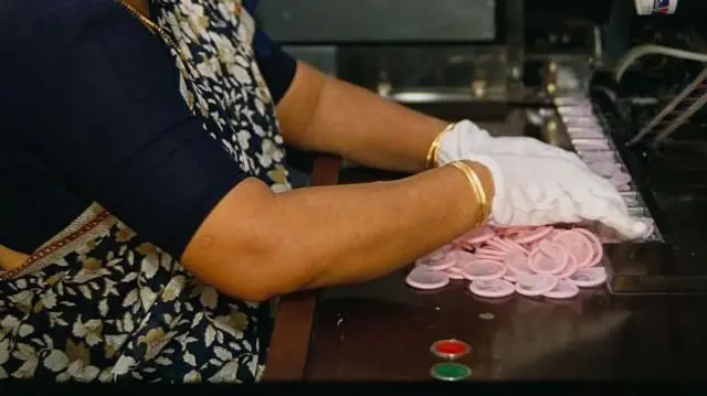 இரான் போர் இந்தியாவில் ஆணுறை விலைகளை உயர்த்தும் ஆபத்து – நிபுணர்கள் கவலை