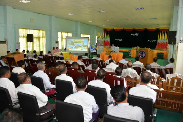 ကျောက်ဖြူရေနက်စီမံကိန်းကို ရောက်ခဲ့တဲ့ စစ်ခေါင်းဆောင်