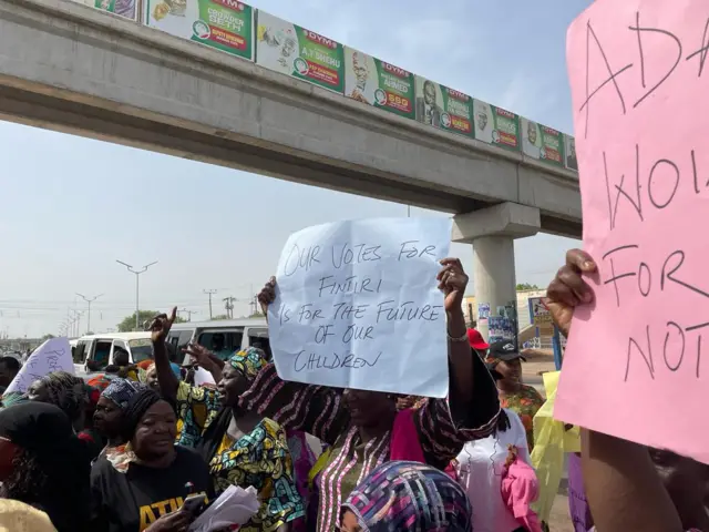Ndị na-eme ngaghariudo