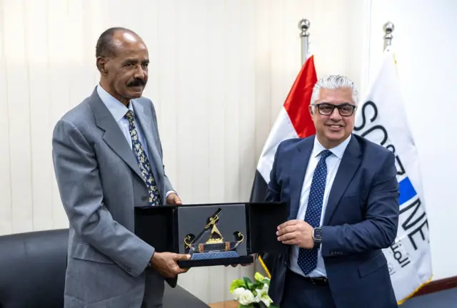 ኢሳይያስ ኣፍወርቂን ዋሊድ ጃማል ኢል-ዲንን