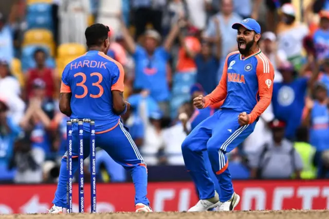 हार्दिक पांड्या ने शानदार गेंदबाज़ी कर मैच दक्षिण अफ़ीका से छीन लिया.