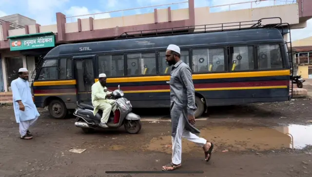 वर्षभरात विविध कारणांनी अनेकदा पुसेसावळीत तणाव निर्माण झालाय